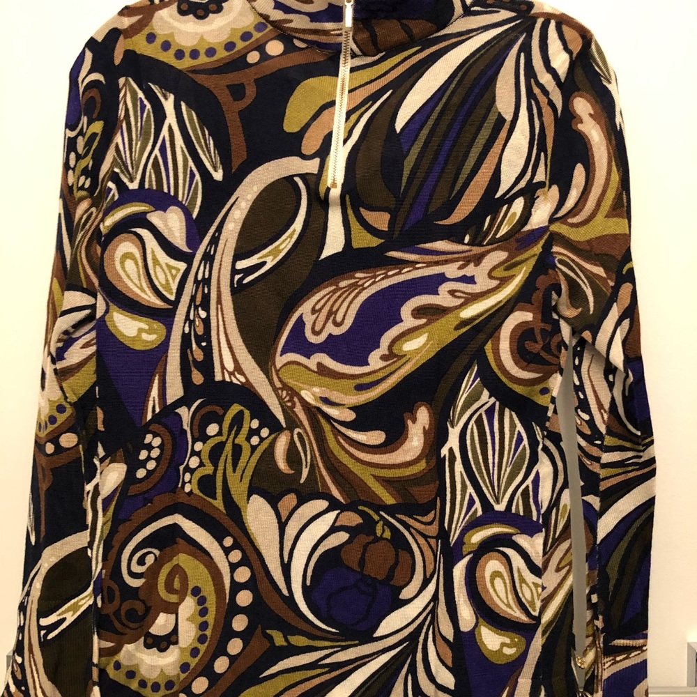 Sweater - Picture 3 of 4